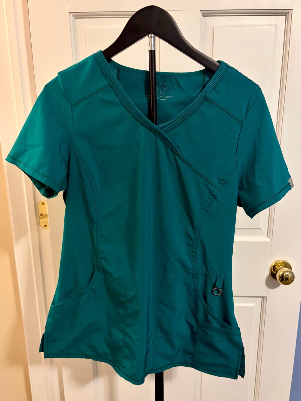 Cherokee Forest Green V-Neck Short Sleeve Scrub Top